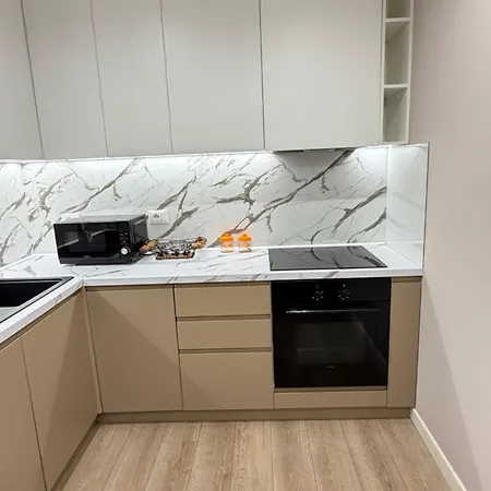 Luxury 7 At Square 21 Apartment *