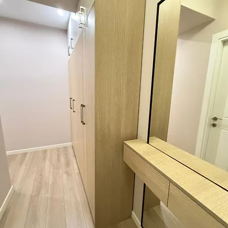 Luxury 7 At Square 21 Apartment *