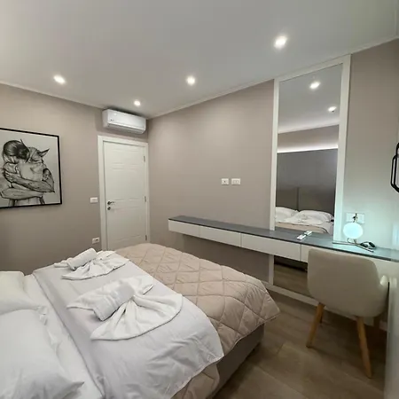 Apartment Luxury 7 At Square 21 Tirana